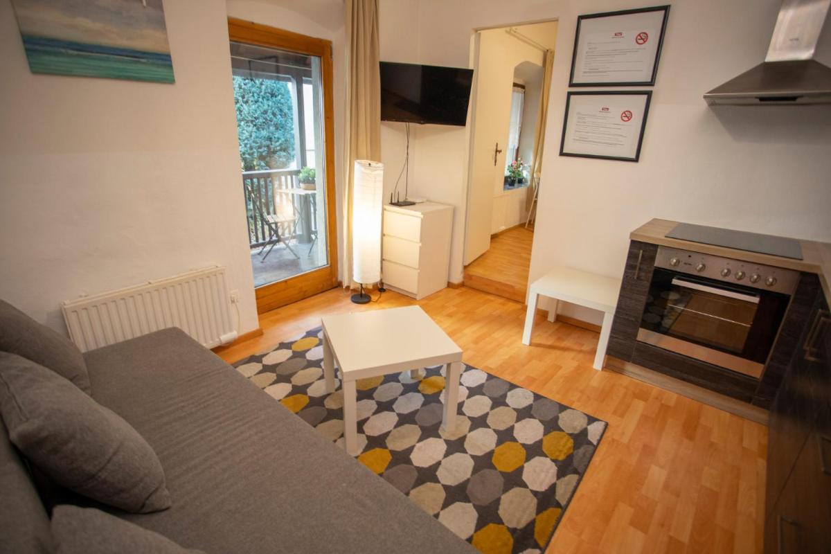 Suitetrails - Nice Old Town Apartment