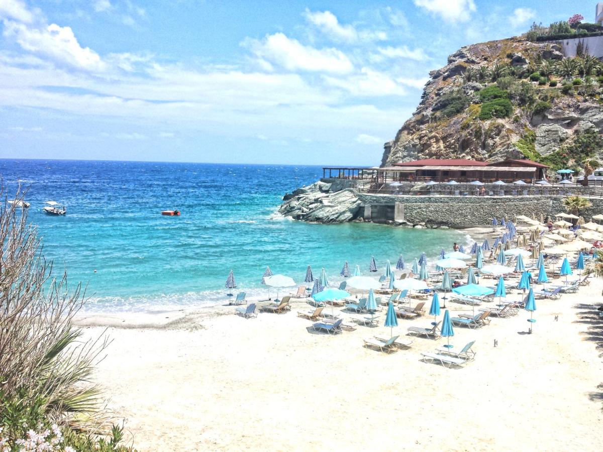 Mary's House Sea View 15meters from the beach - Housity