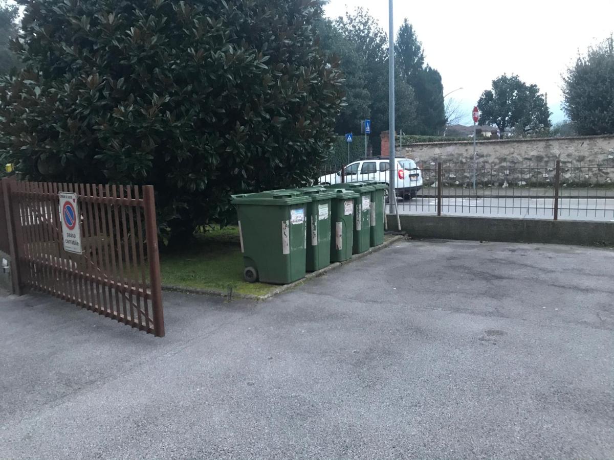 lucio's apartment parcheggio privato - Housity
