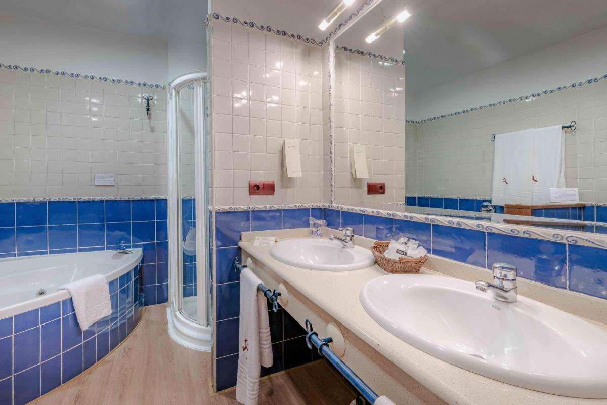 Hospedium Hotel Retiro del Maestre - Housity