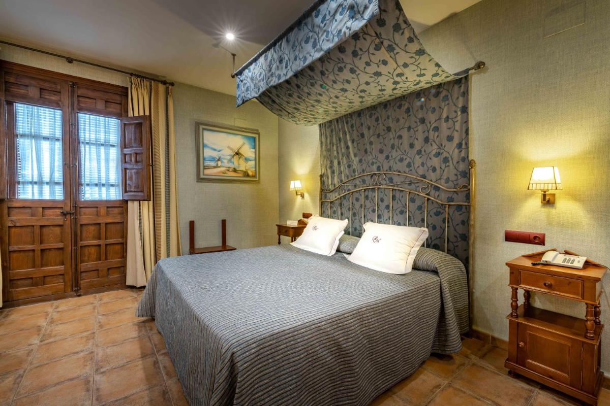 Hospedium Hotel Retiro del Maestre - Housity