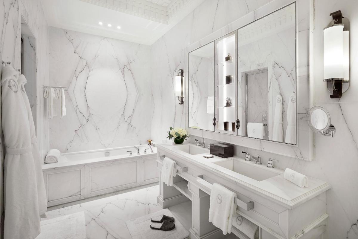 Salle de bains dans l'établissement Maison Villeroy