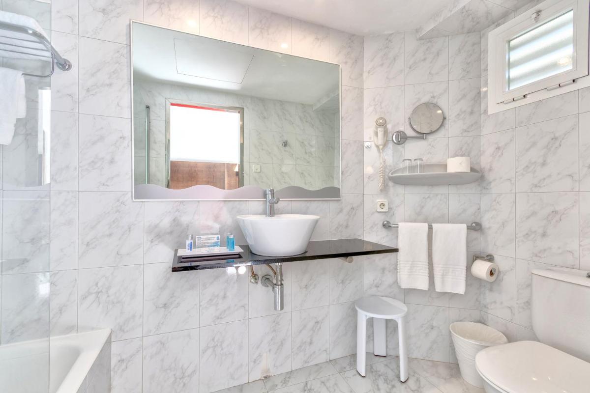 Un baño de Bahía de Alcudia Hotel & Spa