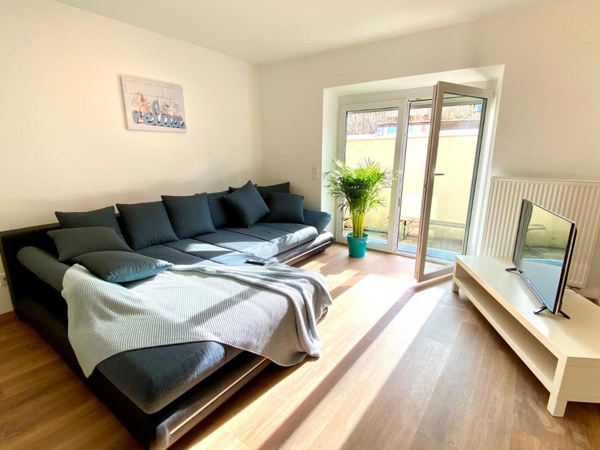 BRIGHT - BeachStyle - KITCHEN - KINGBED - PARKING - NETFLIX - Housity