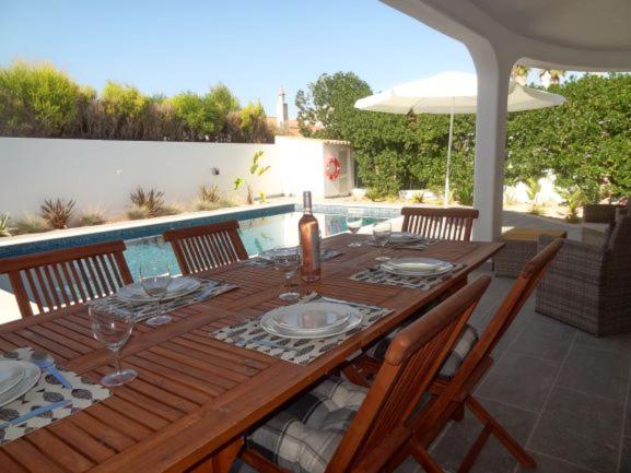 Alvor White House - Housity