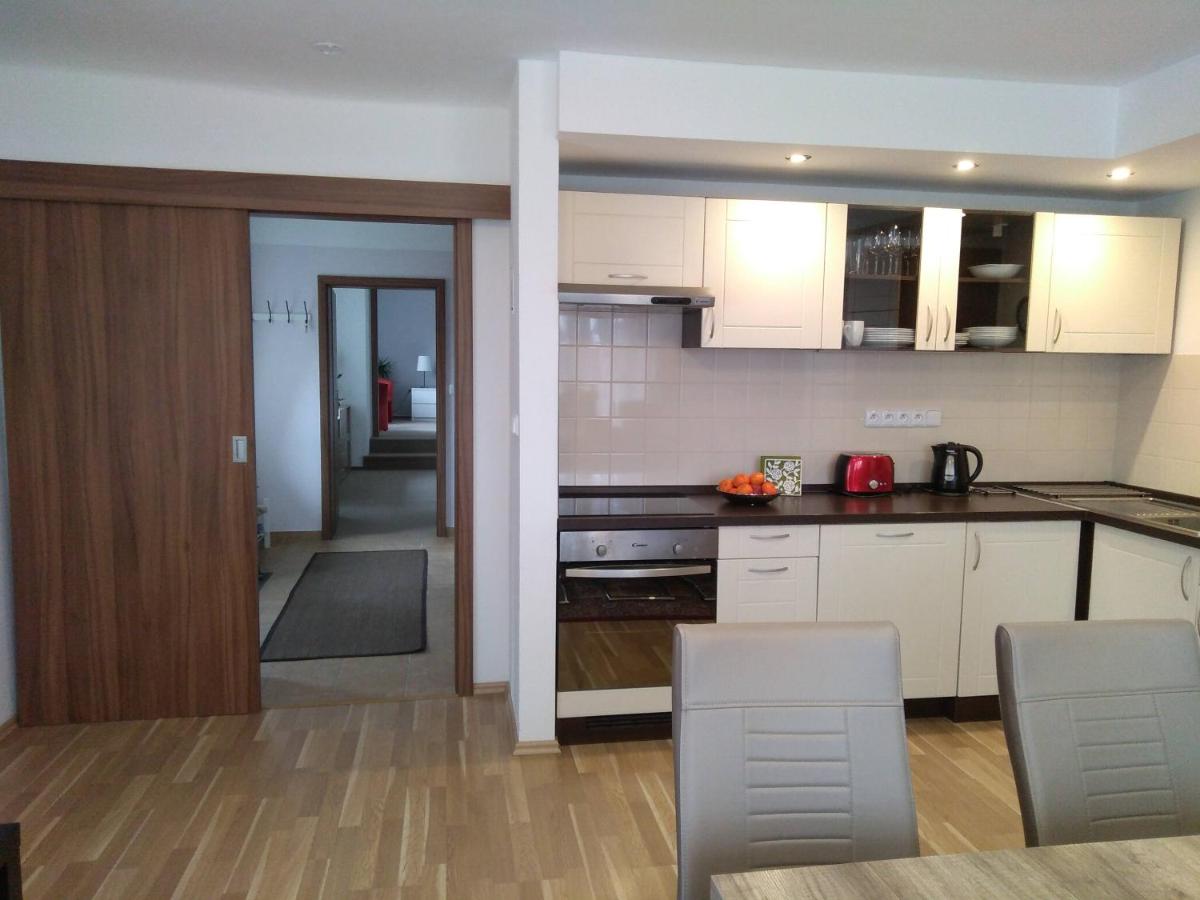 Penzion Milada - Housity