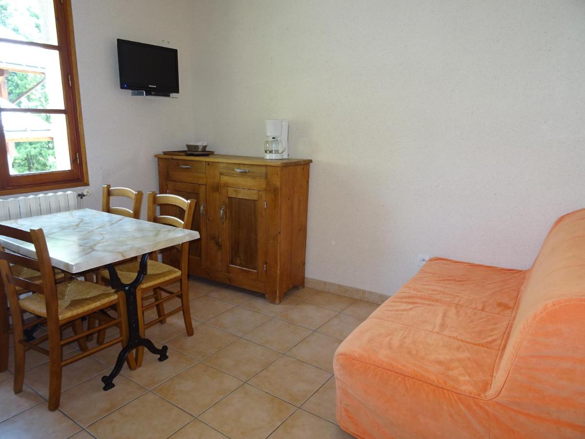 Les Oulles - Housity