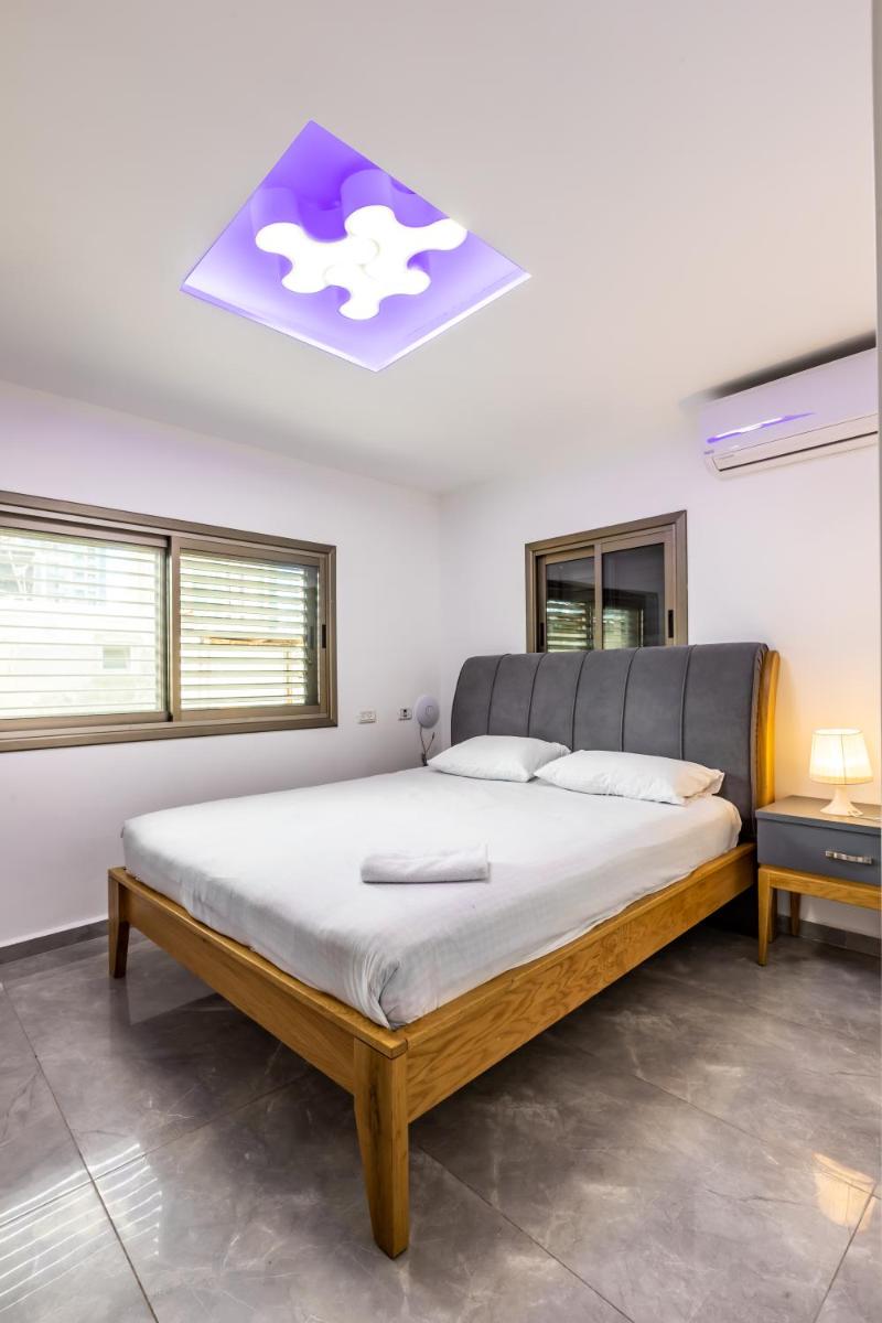 Boutique Sea Residence by the beach - Housity