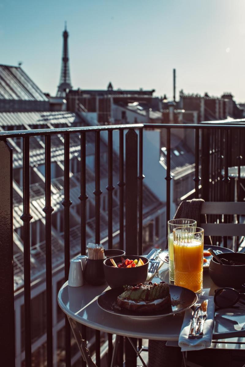 Balcon ou terrasse dans l'établissement Monsieur George Hotel & Spa - Champs-Elysées