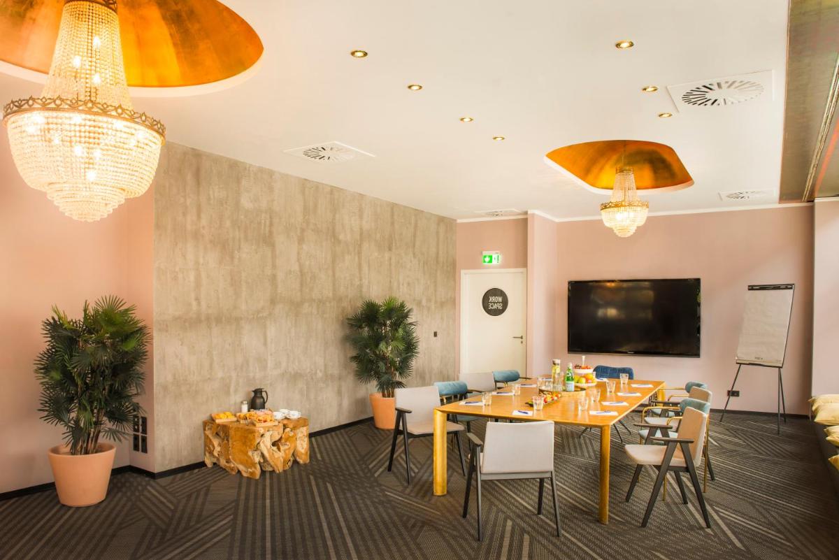 Hotel Neuer Fritz - Housity