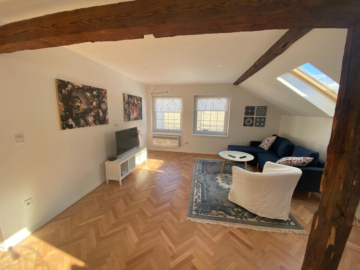 East Apartment Sarajevo - Housity