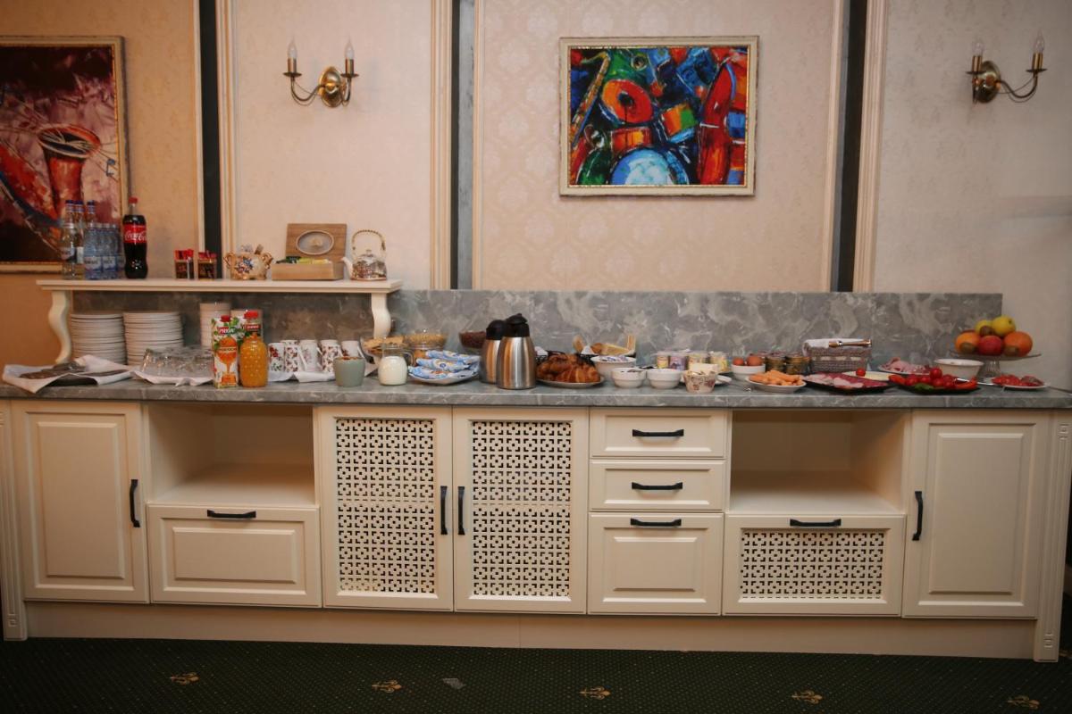 Valentino Rooms - Housity