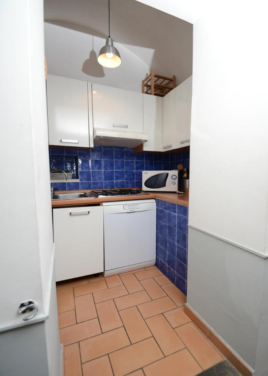 Divine Stylish Apartment - Housity