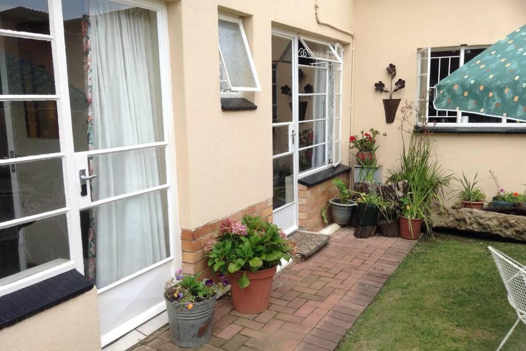 Clarens Socialites Garden Apartment #2 - Hizvo