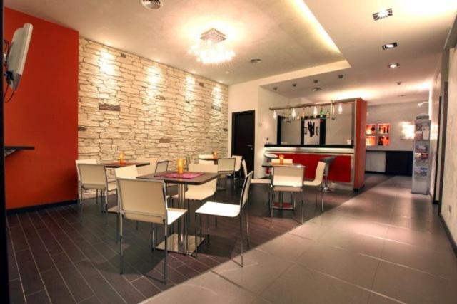 Albergo Miramonti - Housity