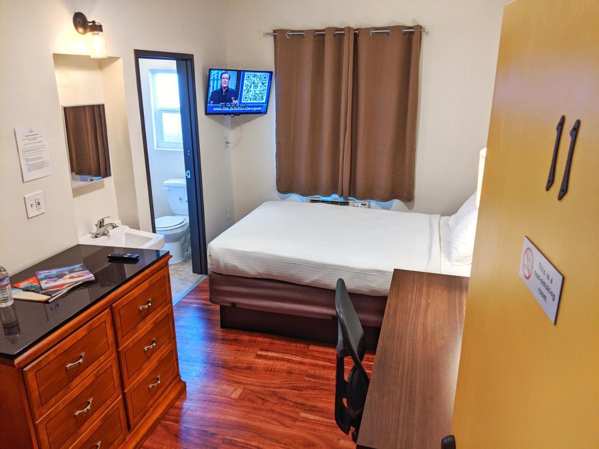 Anchor Pointe Inn - Housity