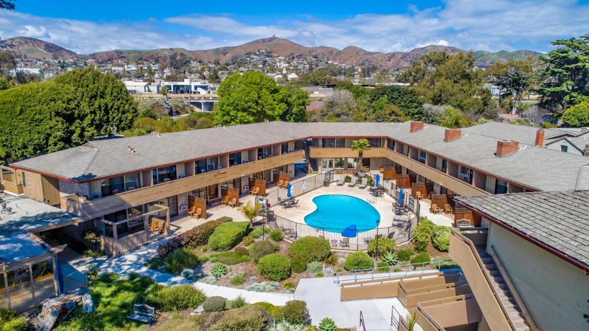 The Pierpont Inn - Housity