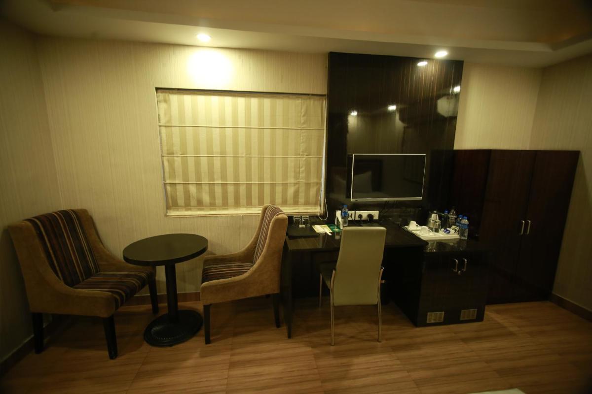 Suitetrails - Hotel Comfotel Kolkata