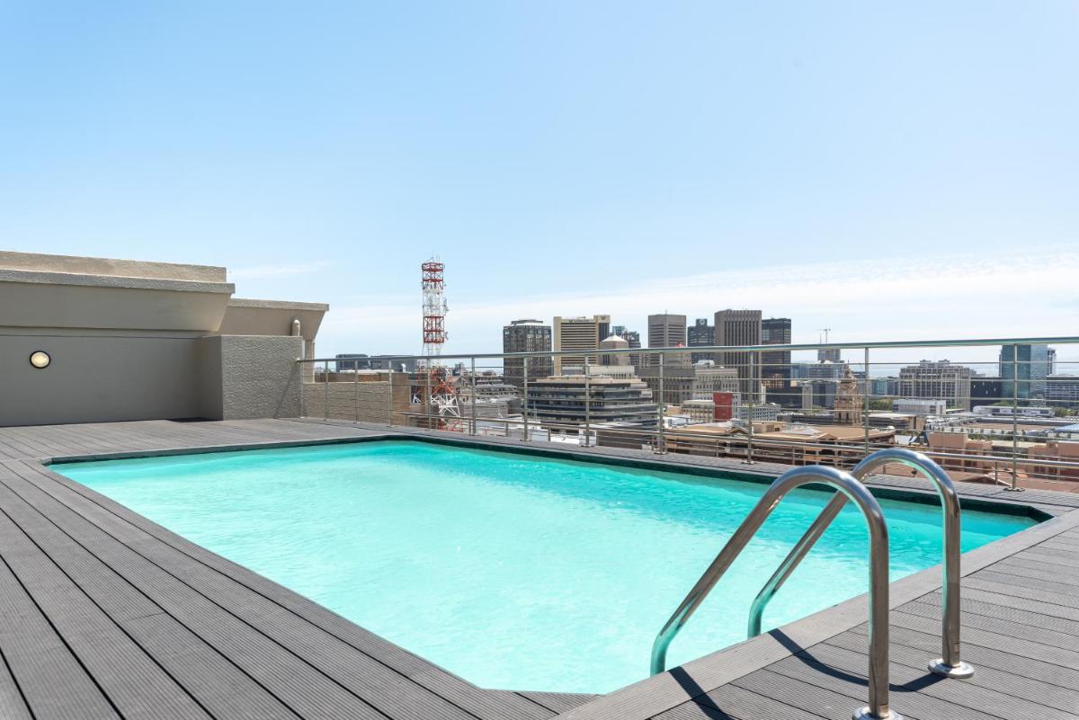 Suitetrails - Four Seasons Apartments