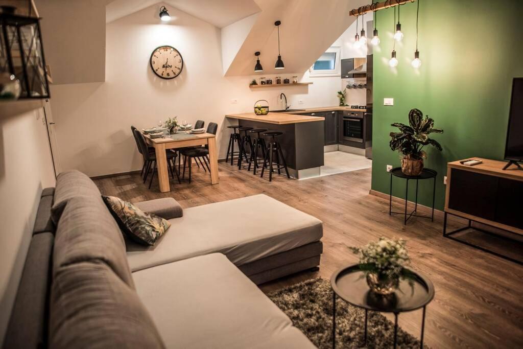 Soul House Omiš - Housity