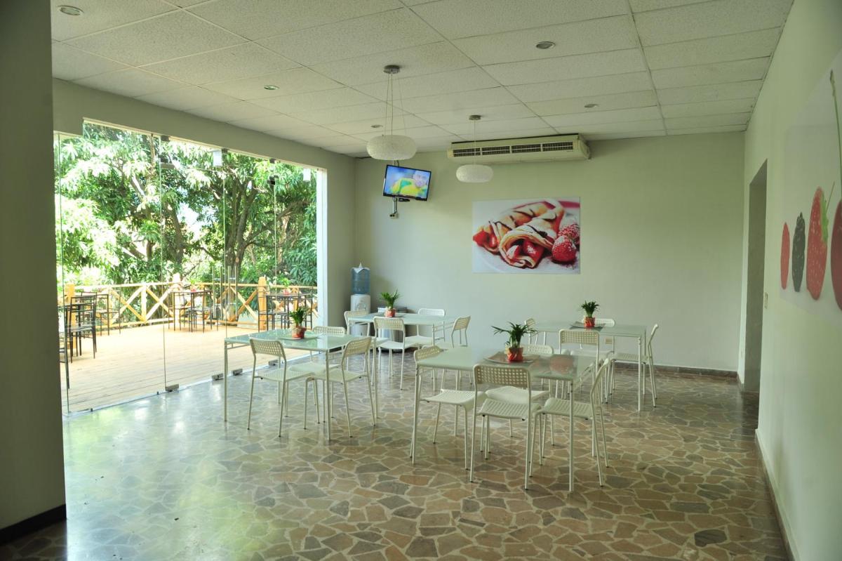 G y V Hotels - Housity