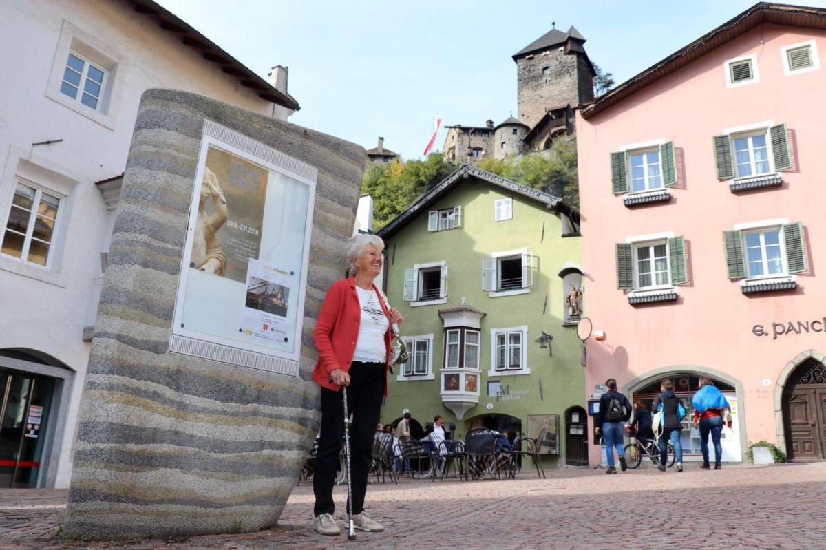 Zweizimmer-Wohnung mit Schlossblick - Housity
