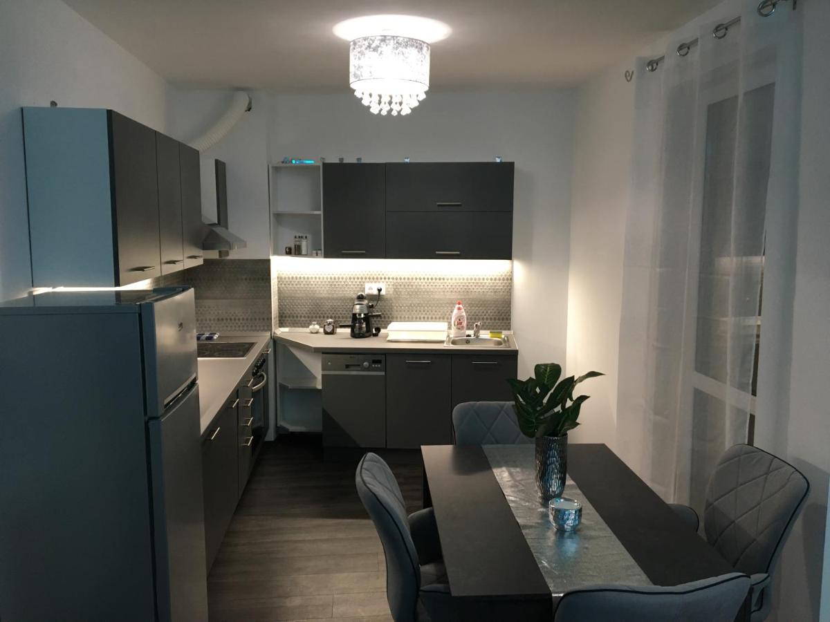 Queen Apartman - Housity