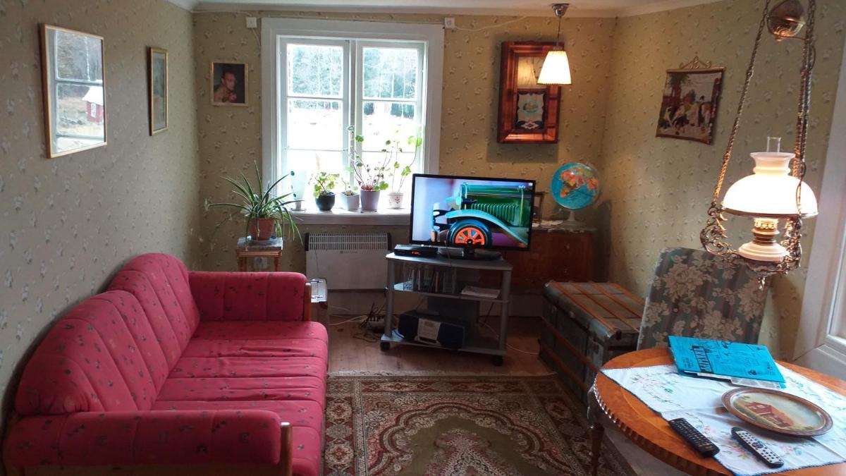 Wallas i Hylte 4, SÄVSJÖ LAMMHULT - Housity