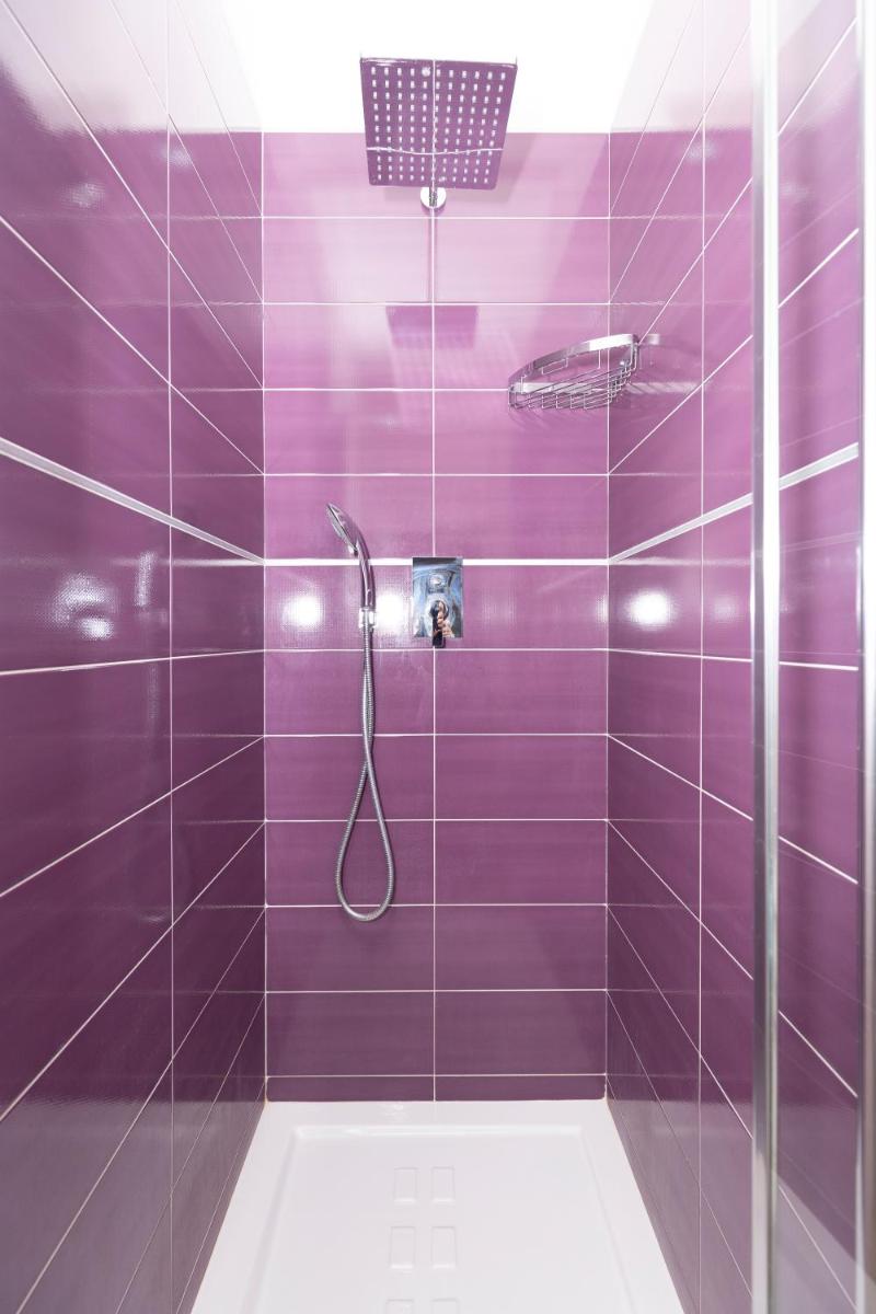 ViOletta - Housity
