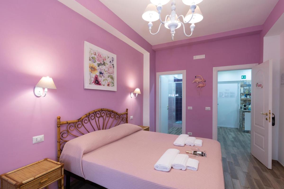 ViOletta - Housity