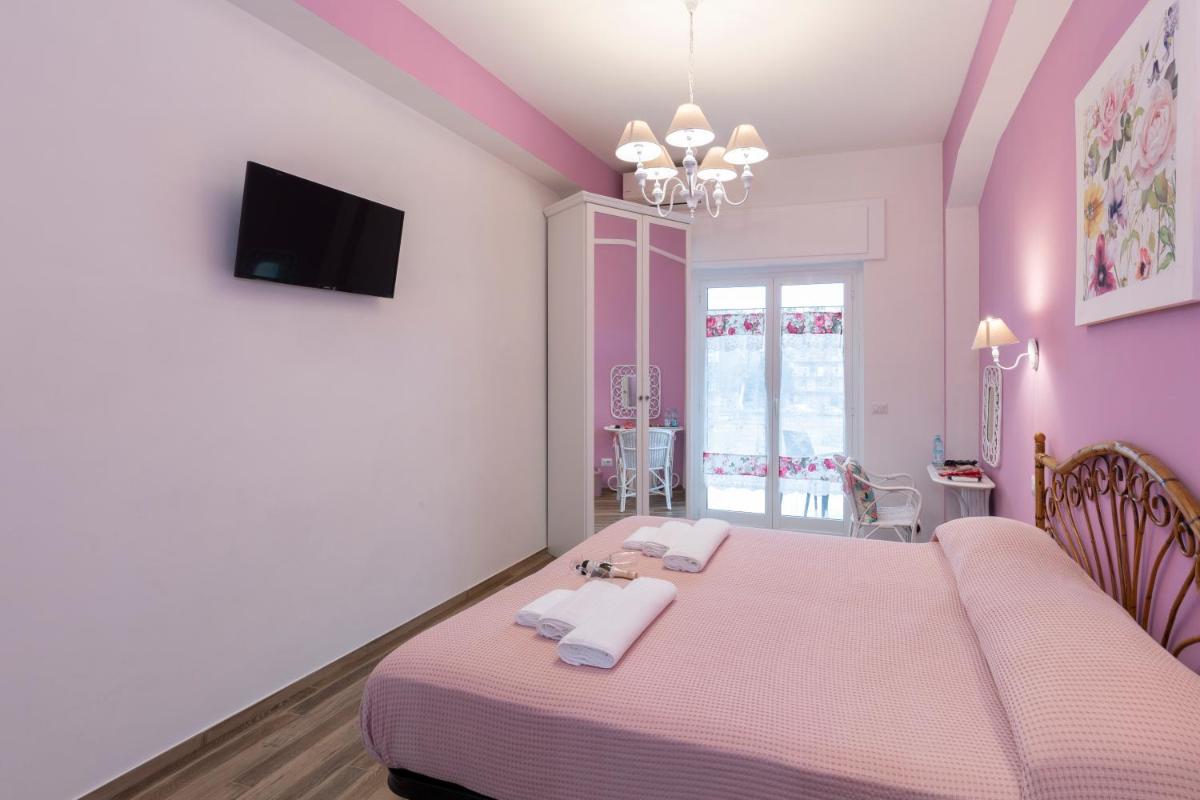 ViOletta - Housity