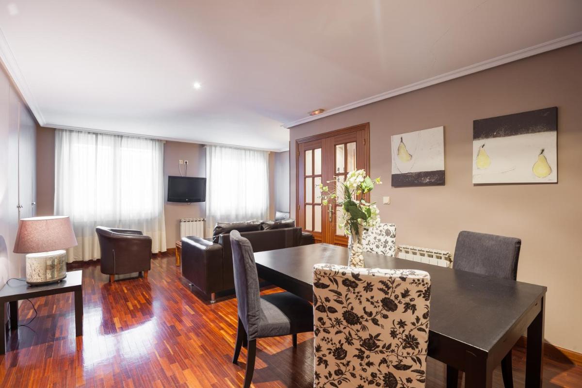 Zumaia Hotela - Housity