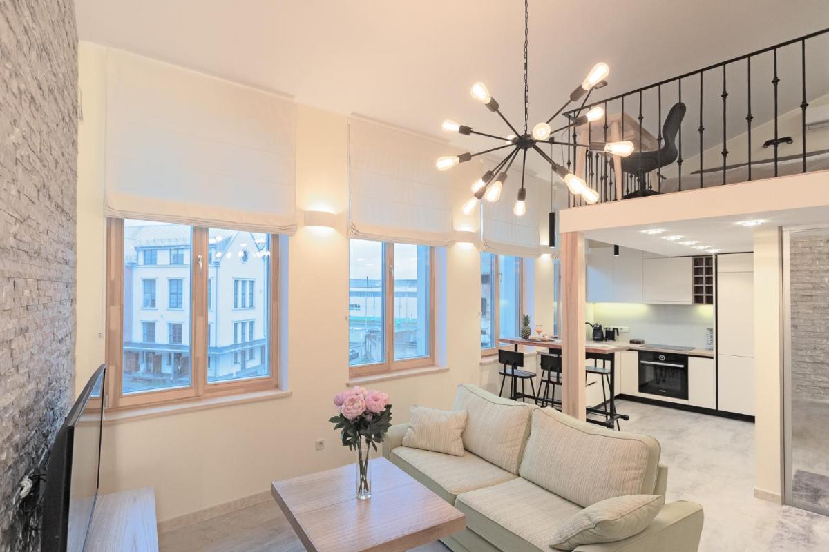 Kaunas City Center loft by URBAN RENT - Housity