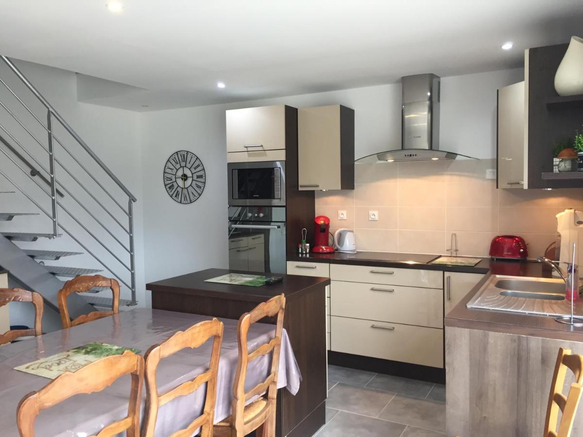 GITE AUX DEUX CERFS - Housity