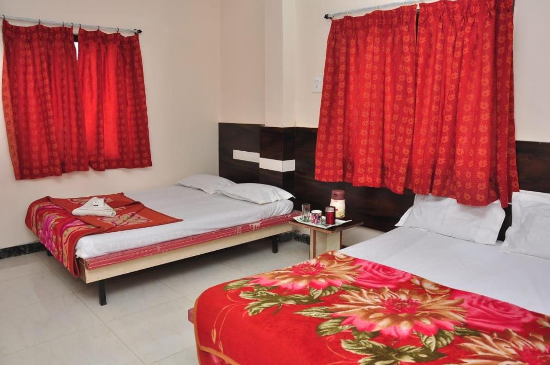 Hotel Sai Sulochana - Housity