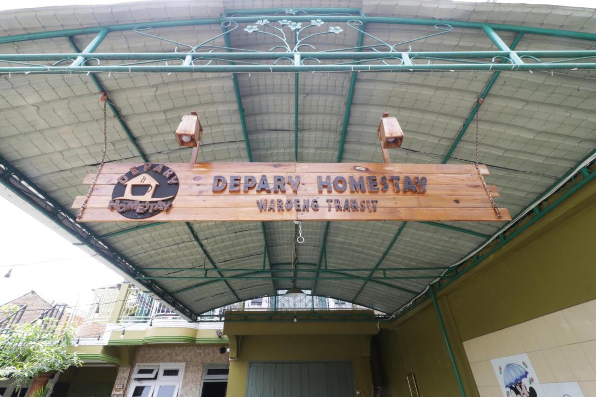Waroeng Transit & Depary Homestay - Housity