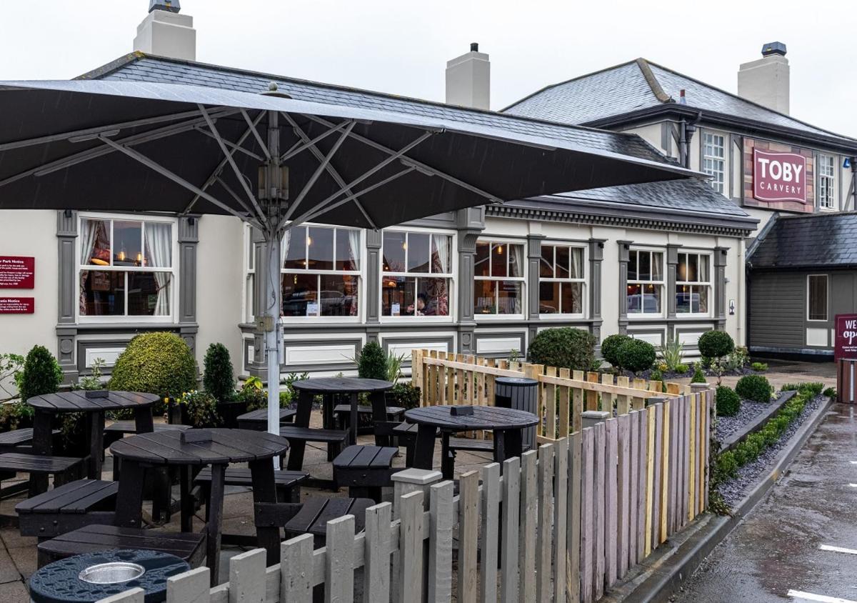 Toby Carvery Old Windsor by Innkeeper's Collection - Housity