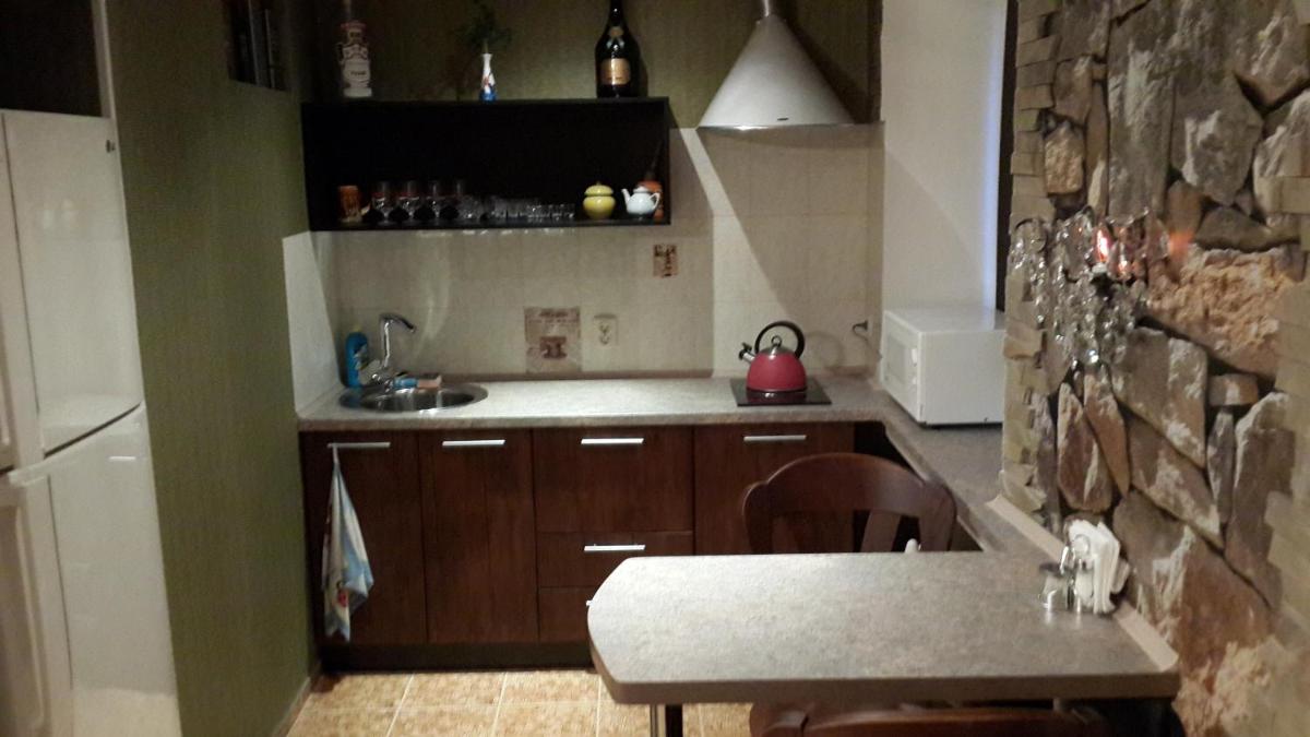 Suitetrails - Apartment on Alexeyeva