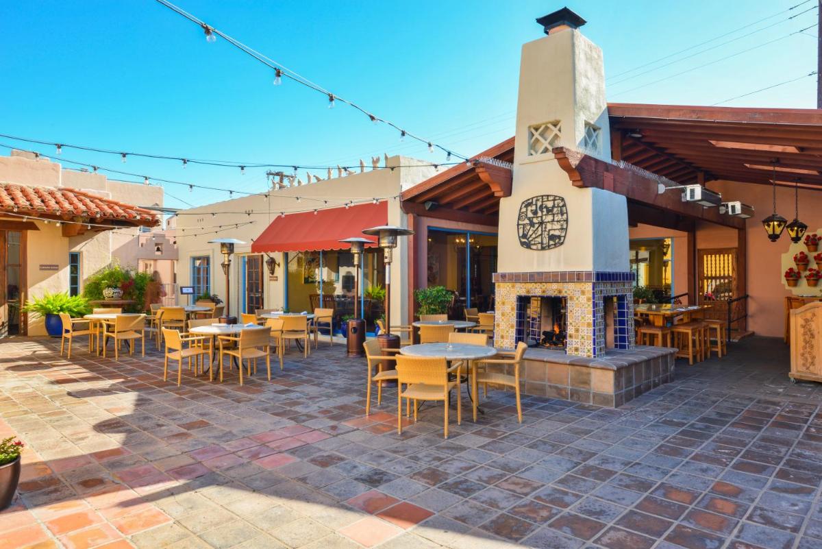 Lodge On The Desert - Housity