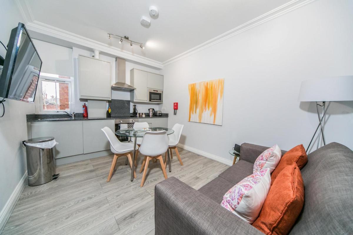 Berkshire Apartments 9 Helena House Lux Apartment - Housity