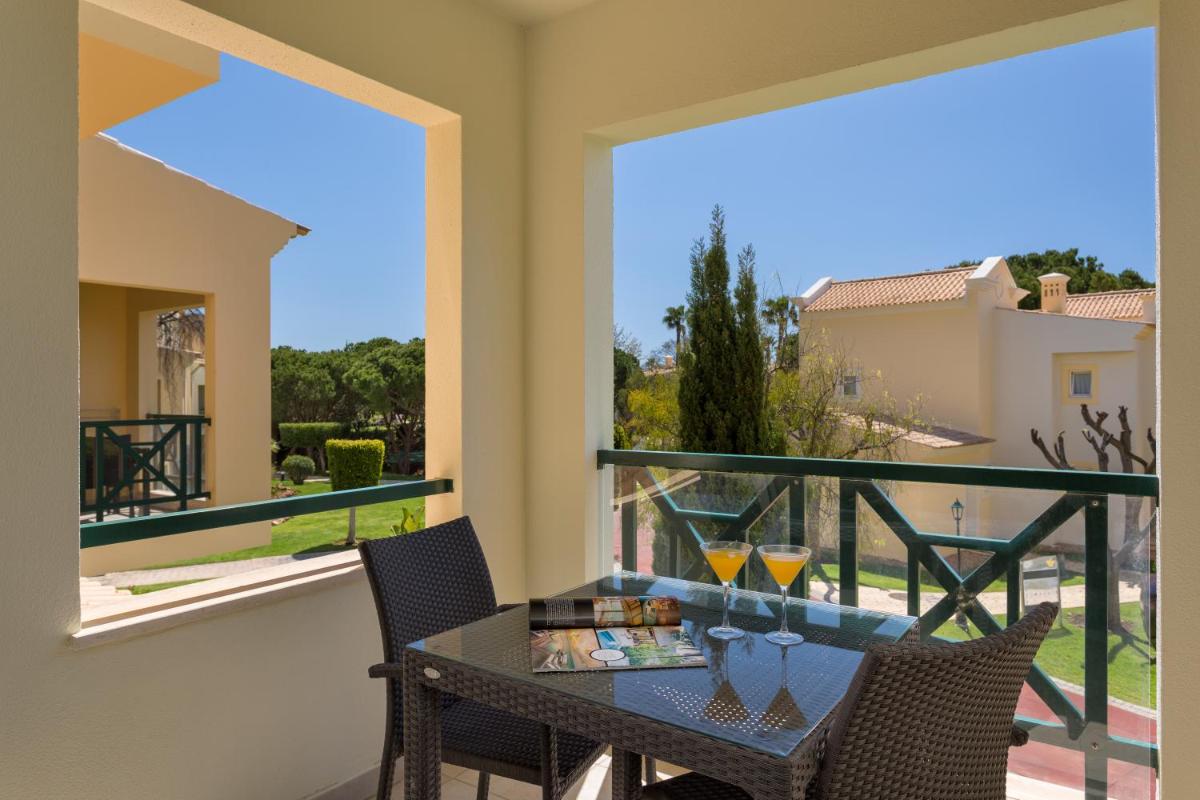 Uma varanda ou terraço em AP Adriana Beach Resort