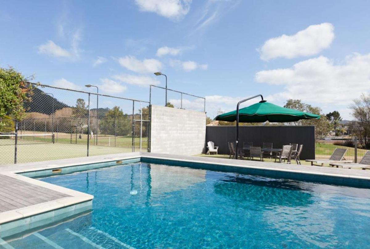 Pauanui Pines Motor Lodge - Housity