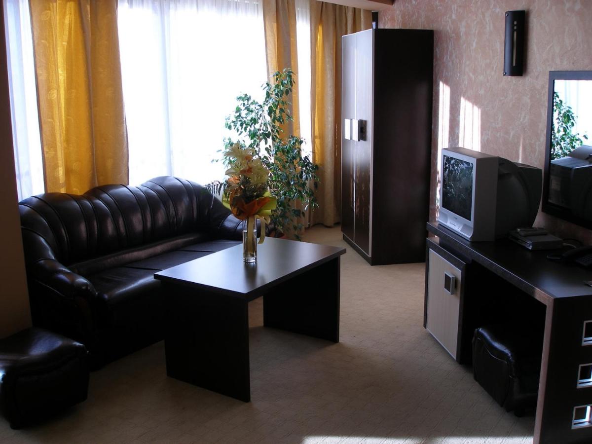 Hotel Brilliantin - Housity