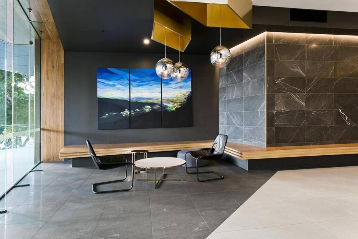 South Bank Riverfront Spice Apartment - Housity
