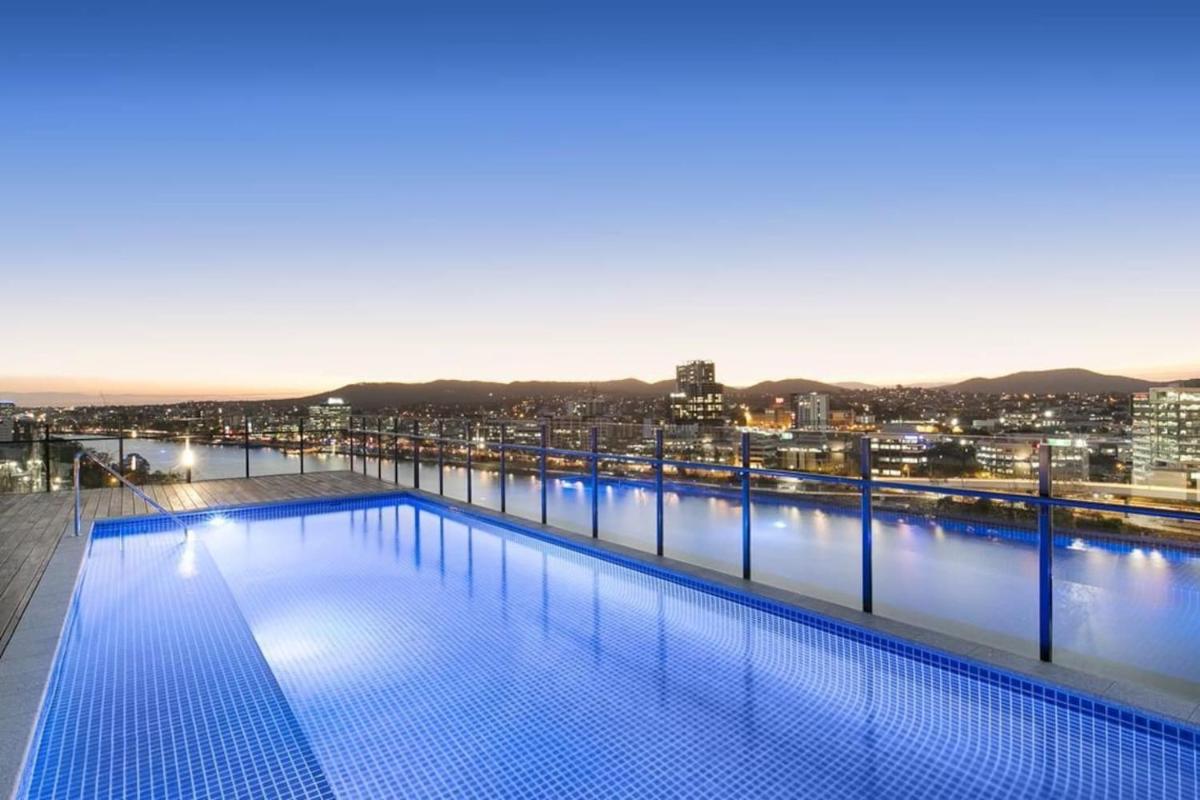 South Bank Riverfront Spice Apartment - Housity