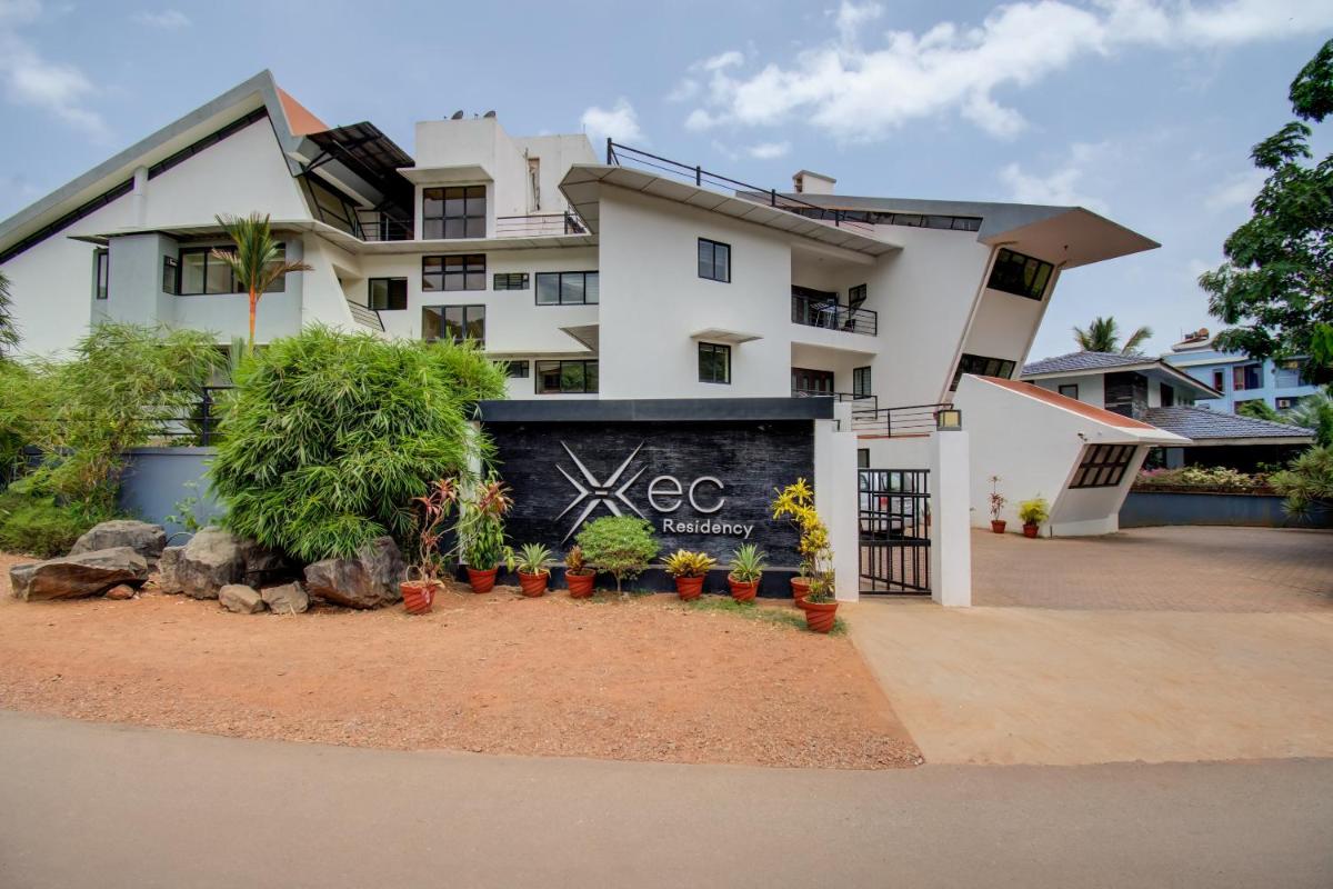 Hotel Xec Residency - Housity