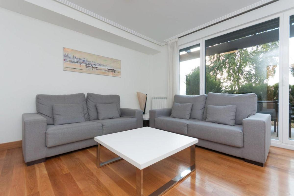 Ulia Apartments- Garden Boutique - Housity