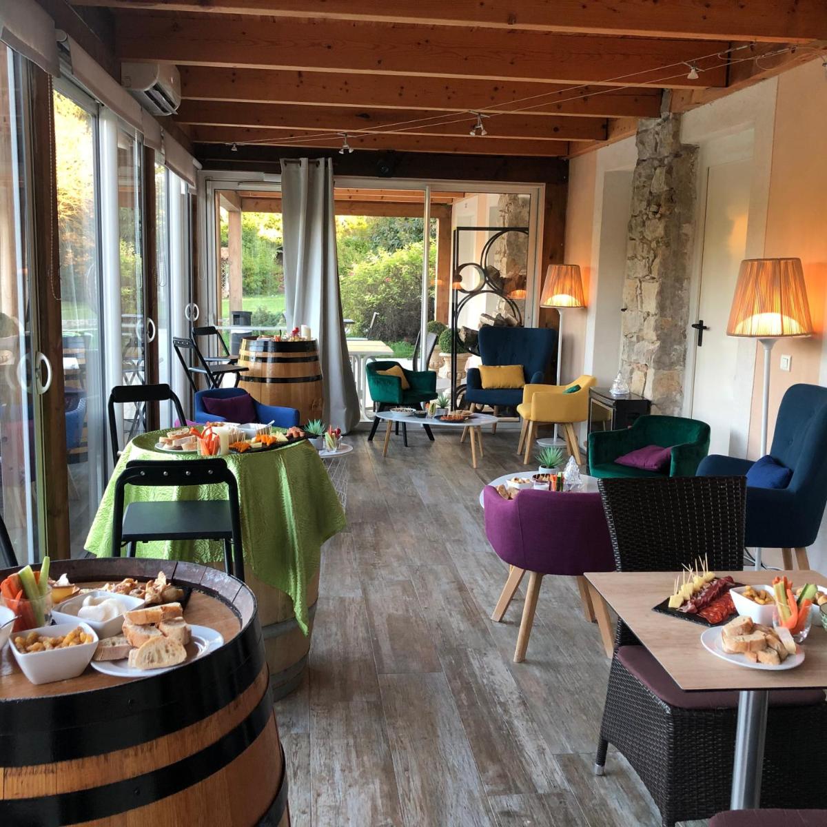 Nourriture dans l'hôtel ou à proximité