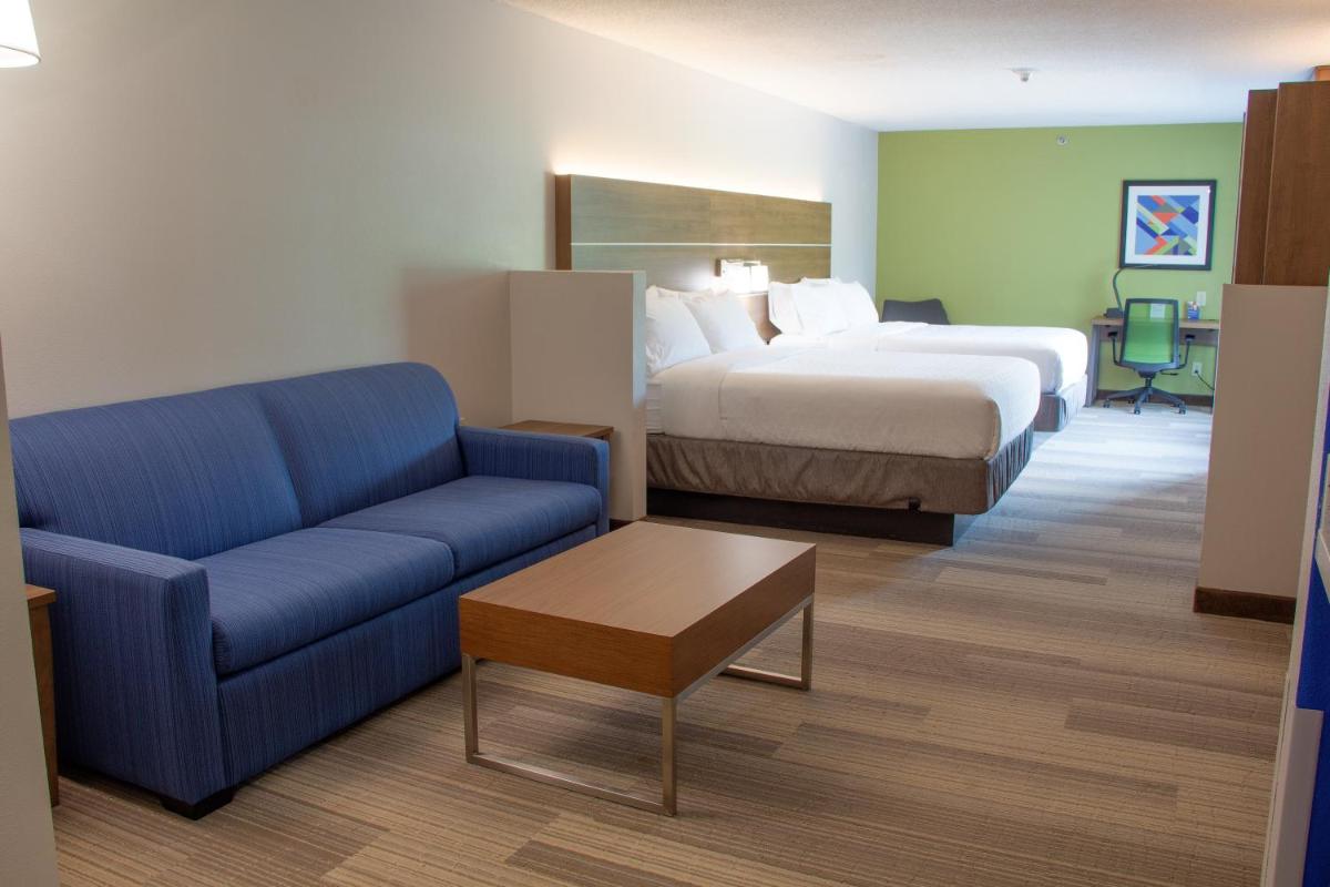 Holiday Inn Express & Suites Lexington Downtown Area-Keeneland, an IHG Hotel - Housity