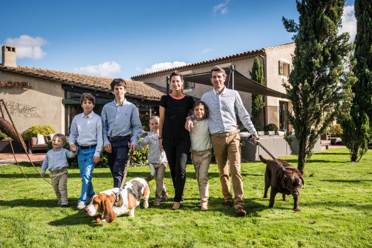 Animal ou animaux domestique(s) séjournant avec des clients dans l'établissement Hôtel du Château & Spa - Teritoria